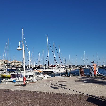 Port Frejus Rives Latines Studio Cabine 30 M2 4 Pe Kültér fotó